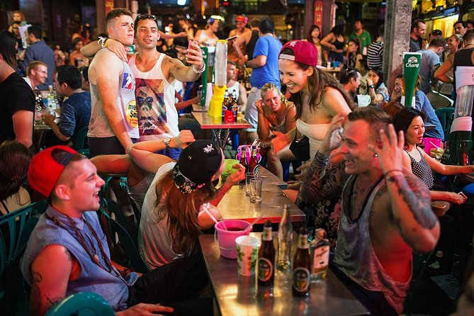 Experience Bangkok at Night with Streetfood Dinner & Foot Massage - The quick operator stop and how the tour ends