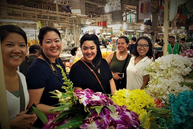 Explore Bangkok: Guided City and Temple Tour - Wat Traimit and the 5.5-ton Golden Buddha moment