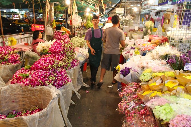 Explore Bangkok: Guided City and Temple Tour - Timing, pickup, and why the morning start helps