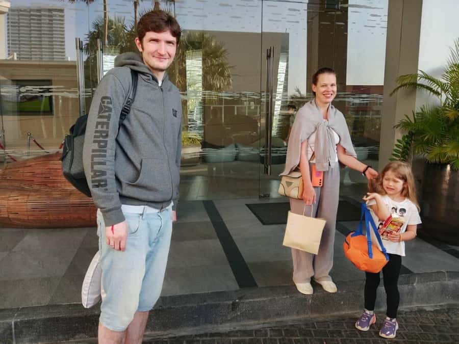 Explore Hua Hin: 10-Hour Customized Private Tour with Car - Entering Hua Hin by car, not by stress