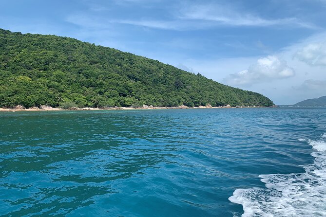 Fishing & Snorkeling experience - The secluded beach picnic: where the trip really slows down