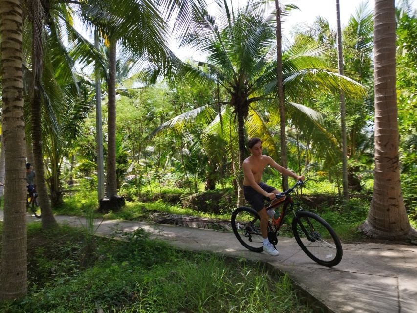 Floating Market Full-Day Bicycle Tour from Bangkok - Coconut plantation + sugar-making: a small stop with real payoff
