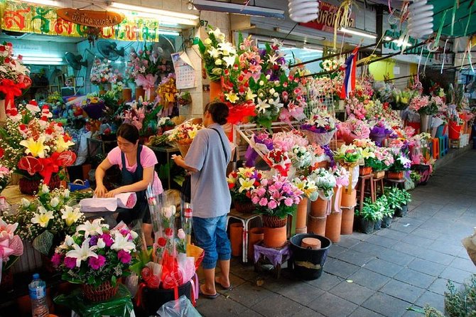Floating Market - Train Market - Flower Market and China Town - Why this 8-hour markets-and-trains day actually works
