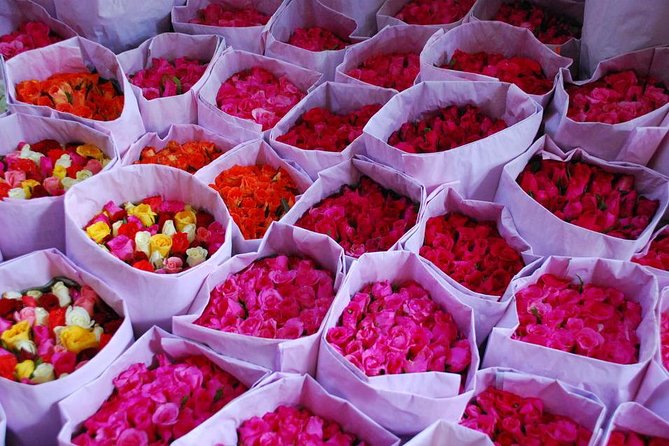 Floating Market - Train Market - Flower Market and China Town - Negotiating, bartering, and market etiquette with Kat