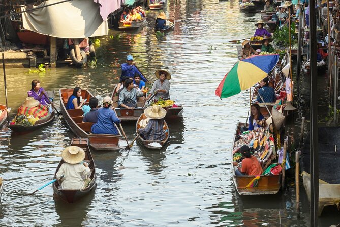 Floating Market with Great Pagoda Temple and Wat Sam Phran - The guide makes or breaks the day