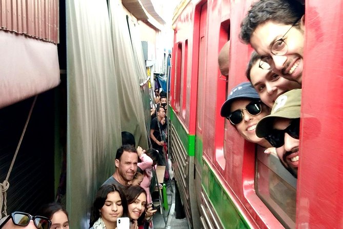Floating & Railway Market and Coconut Farm Tour [Optional Luxury] - Pickup, ride time, and the Siam Square to MBK Center flow