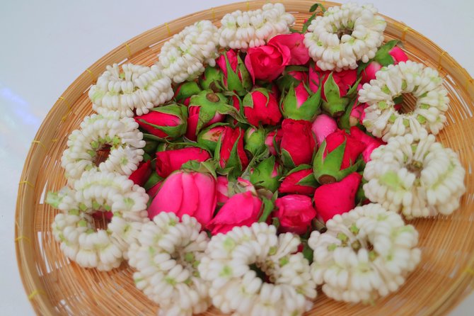 Flower Market & Floral Art: Multilingual Private Tour [EN/others] - Baan Kudi Chin Museum: food recipes and Siam–Portuguese stories