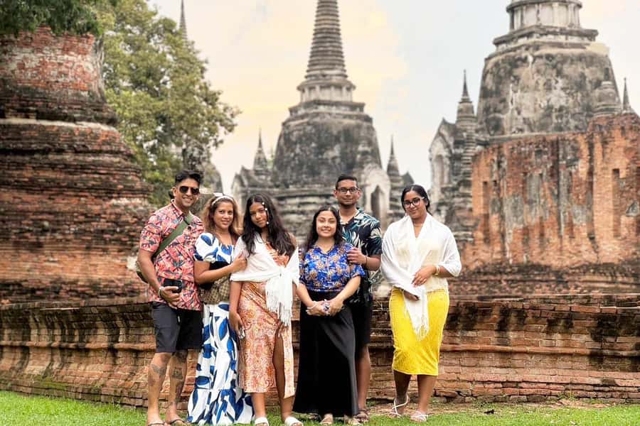 From Bangkok: Ayutthaya Heritage Site & Boat Ride (Private) - Wat Phanan Choeng Worawihan: The Golden Buddha to Kick Things Off