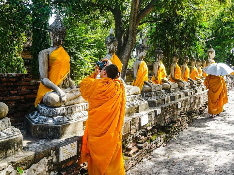 From Bangkok: Ayutthaya Heritage Tour with Sunset Boat Ride - Wat Yai Chai Mongkhon: The Towering Chedi Moment