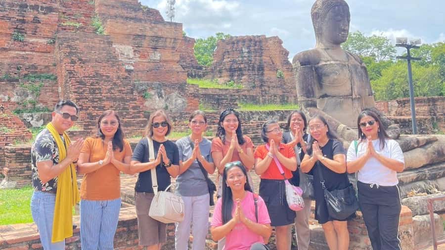 From Bangkok: Ayutthaya Temples Tour with Bang Pa-In Palace - Wihan Phra Mongkhon Bophit: a focused photo stop with guided context
