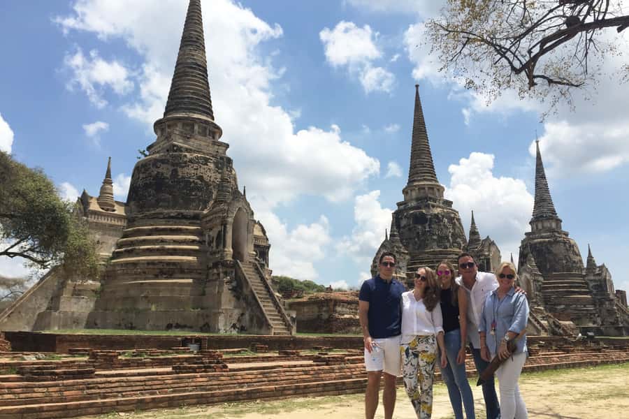 From Bangkok: Bang Pa-In Palace & Ayutthaya Private Trip - Bang Pa-In Summer Palace: royal summer setting with a surprising temple detour