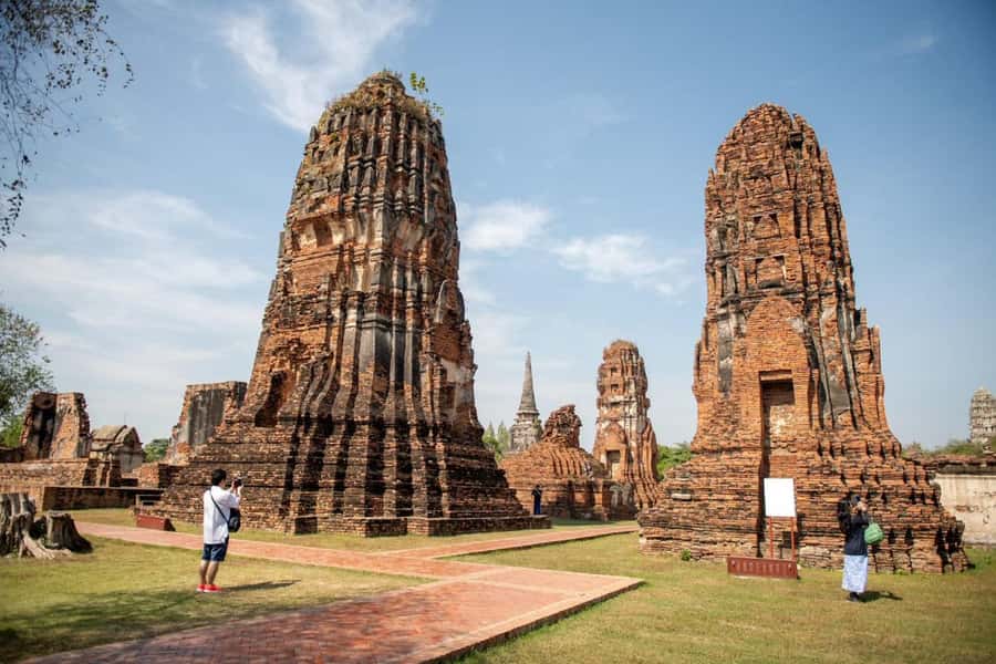 From Bangkok: Customize Your Own Full-Day Ayutthaya Tour - Key things you’ll notice right away