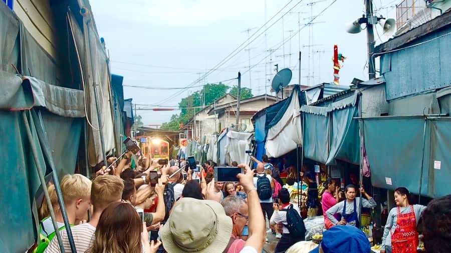 From Bangkok: Floating & Railway Markets Tour & Coconut Farm - From Bangkok Pickup to Ratchaburi Morning: The Timing That Matters