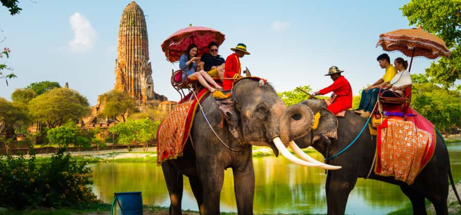 From Bangkok: Private Guided Ayutthaya Day Tour - Wat Chaiwatthanaram at Golden Hour by the River