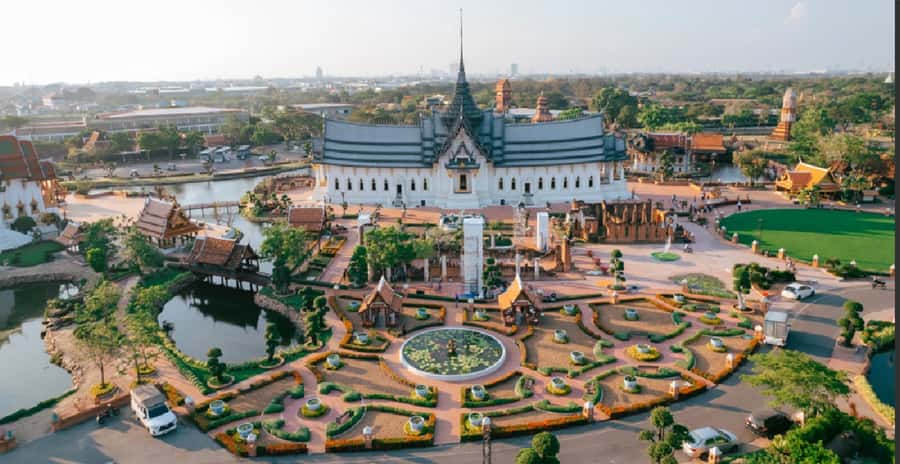 From Bangkok: Samut Prakan Ancient Private City Tour - Should you book the Samut Prakan Ancient City tour from Bangkok?