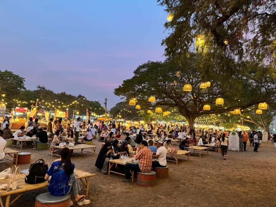 From Bangkok:Ayutthaya Night Temples&Market with local Snack - Wat Mahathat (plus Wat Lokaya Sutha): the symbolism stop