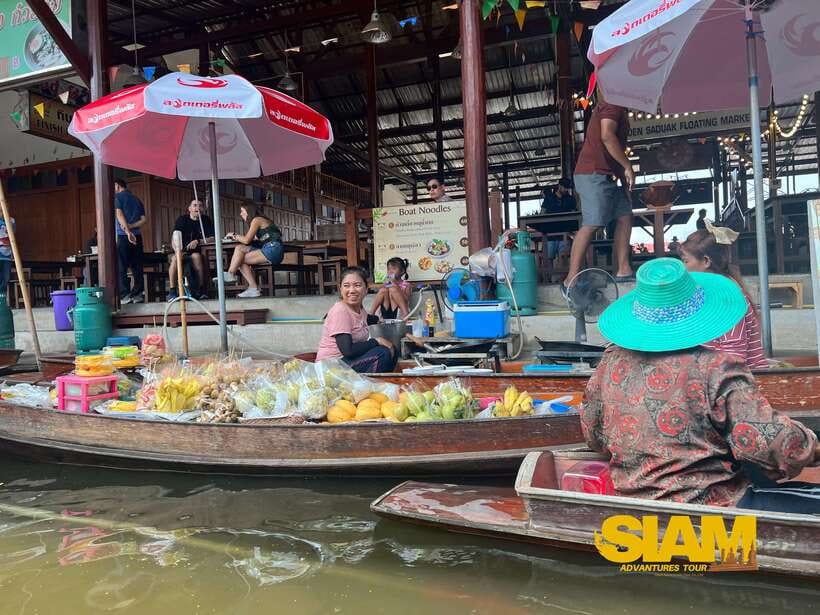 From Bangkok:Damnoen Floating Market and Railway Market Tour - Price and value at around $40: what you’re really paying for