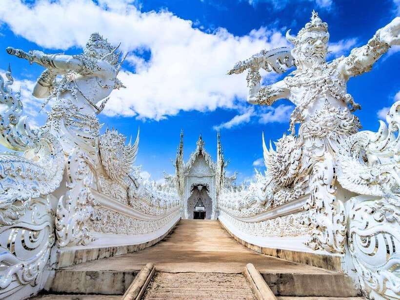 From Chiang Mai: Chiang Rai Famous Temples Guided Tour - Key Highlights Worth Signing Up For