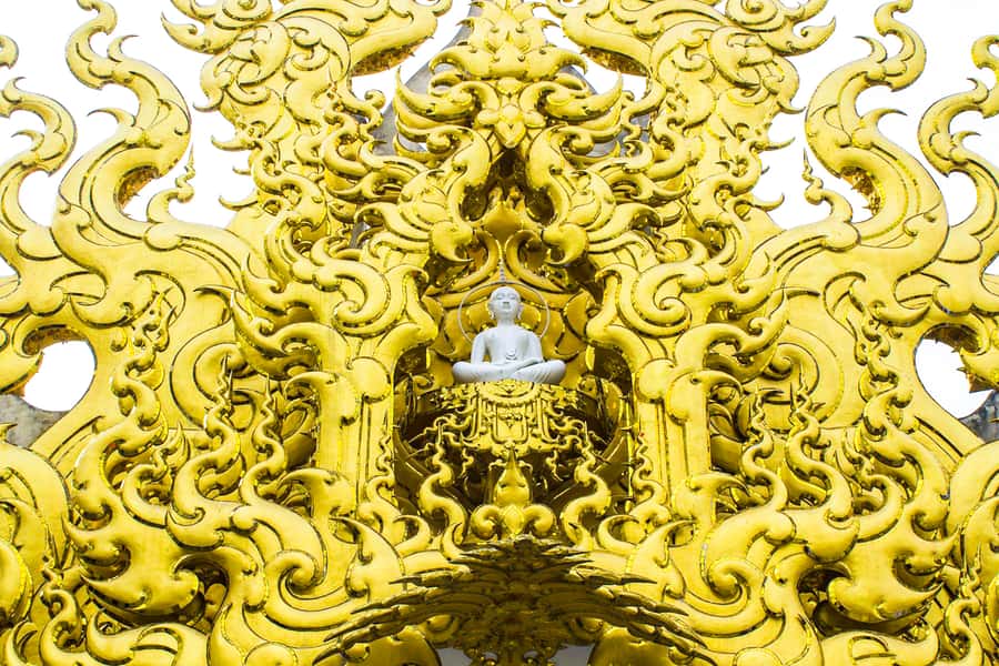 From Chiang Mai: Chiang Rai Guided Day Trip - Meeting at Wat Phra Singh: how the early start helps