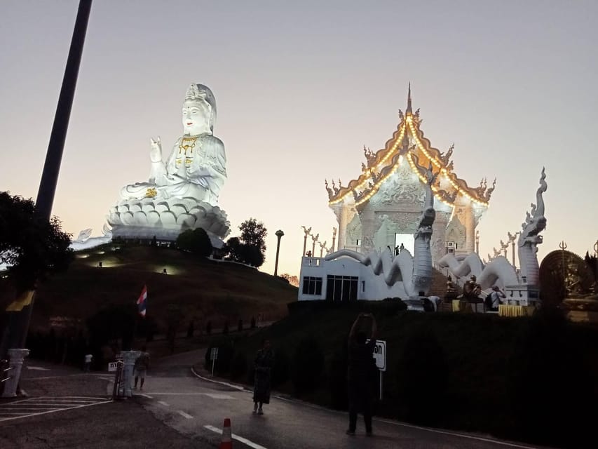 From Chiang Mai: Day Trip Chiang Rai White, Blue, Red Temple - Optional Longneck Karen Village: add it only if it fits your comfort