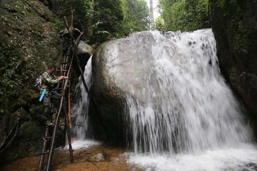 From Chiang Mai: Doi Saket Hiking Tour with Lunch - Hotel pickup to Doi Saket District: how the day starts