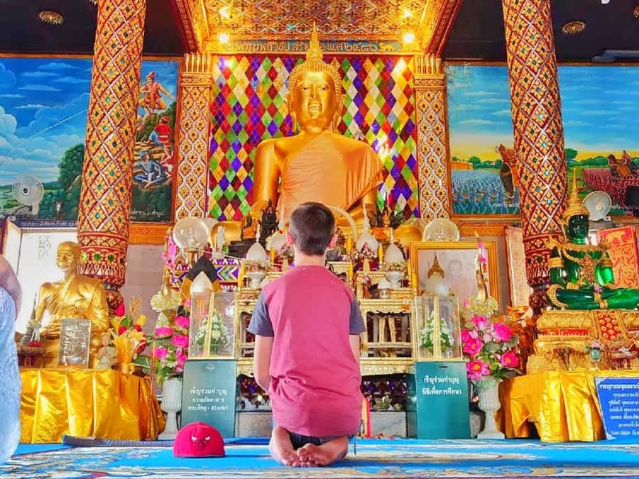 From Chiang Mai: Lamphun and Lampang Temples Tour - Wat Chammathewi: 60 Buddha Statues and a Very Specific Pagoda Style
