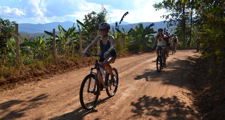 From Chiang Mai: Mae Taeng Valley Hike & Bike Day Trip - Bike Down the Valley: 15–20 km of Quiet Roads and Rice Fields
