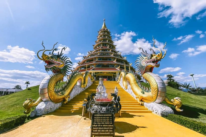 From Chiang Mai: White Temple, Blue Temple & Black House - Hotel Pickup and Small-Group Comfort: Nice on Paper, Check in Practice