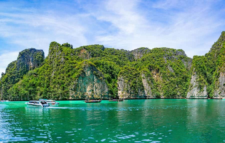 From Khao Lak: Phi Phi, Maya Bay, and Khai Islands Day Trip - Crowd Reality and Timing: How to Get Better Moments
