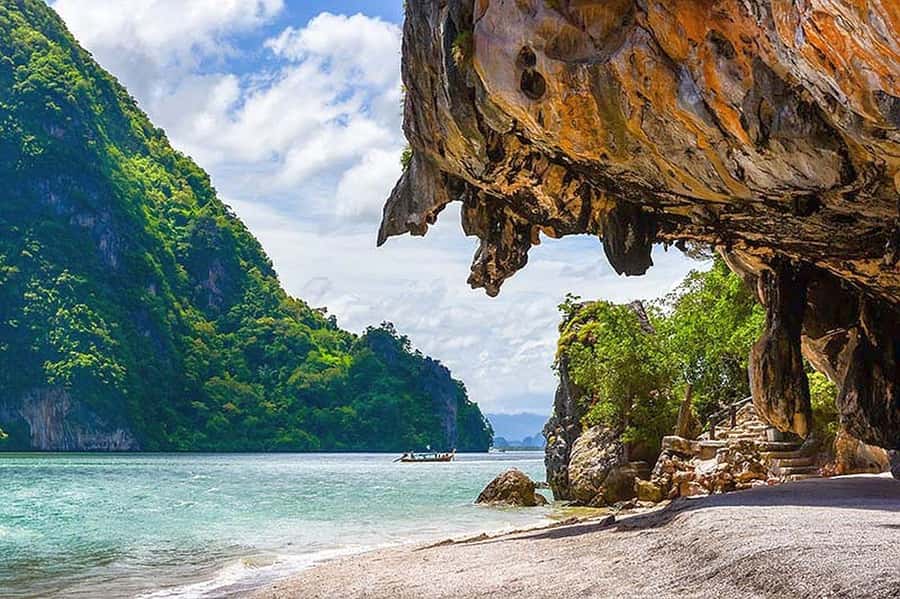 From Khao Lak: Premium James Bond Sunset and Canoe Adventure - Sunset dinner and the plankton show you came for