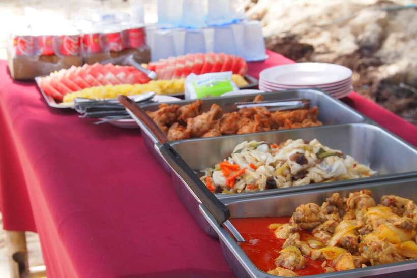 From Koh Lanta: 4 Islands Adventure- Emerald Cave&Koh Kradan - Koh Chueak snorkel session: a 45-minute taste of the reef