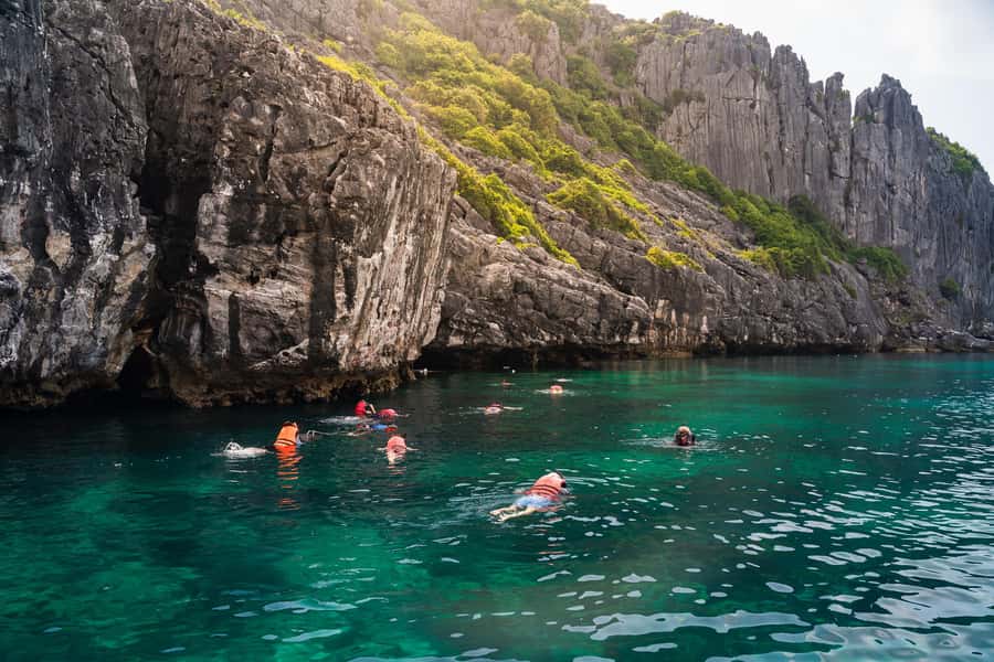 From Koh Samui: Ang Thong Marine Park VIP Small-Group Tour - Sea Kayaking at Koh Na Tub: Slow Travel Along Limestone