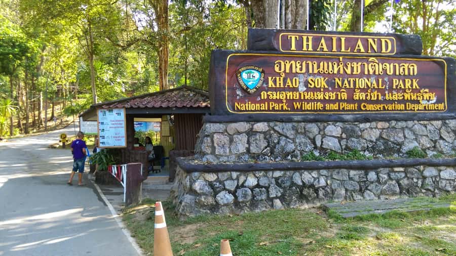 From Krabi: 2-Day Khao Sok Jungle Safari with Overnight Stay - Bang Tong Temple in Ao Luek: a hilltop break from the jungle