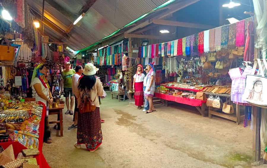 From Pai: Private Mae Hong Son Highlights Car Tour - The Value: Paying for Comfort and Time (Not a Big Guide Team)