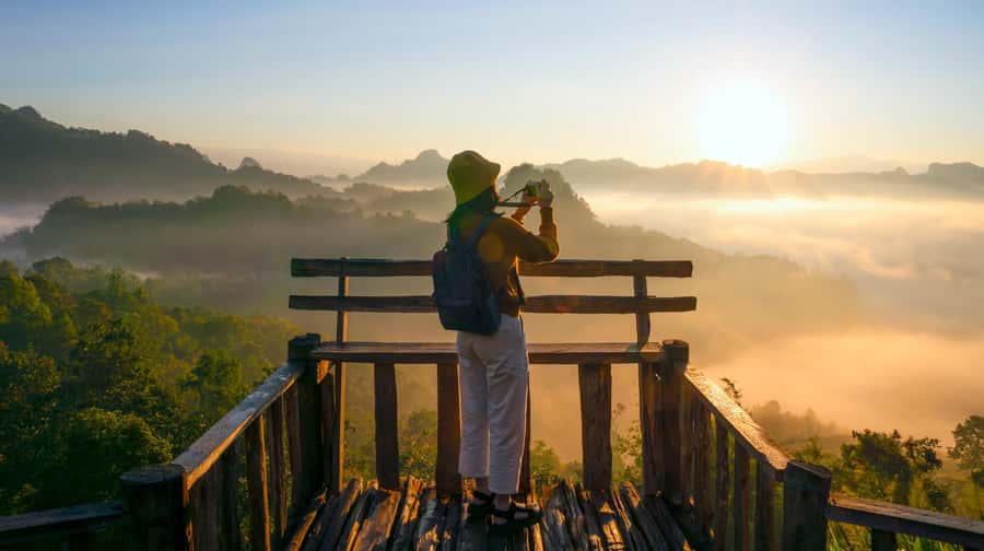 From Pai: Sunrise Private Tour Jabo Viewpoint & Nam Lod Cave - Why this Pai sunrise feels different (Jabo above the clouds)