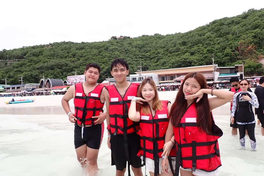 From Pattaya: Coral Island Sea Adventure Trip - Parasailing: short airtime, big feelings