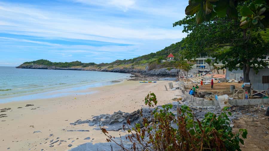 From Pattaya: Day Tour Koh Sichang Island with Tuktuk Tour - Price and Value for Up to 2 People