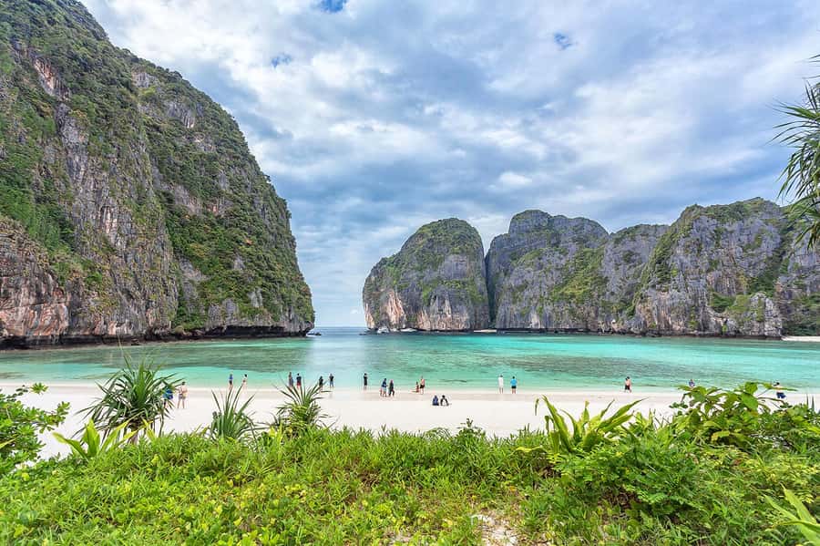 From Phi Phi: 6 Hrs Private Phi Phi Islands Boat Tour - Getting started: McDonald’s meeting point and the late-arrival rule