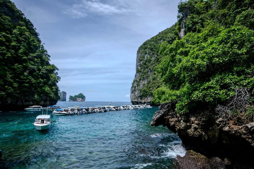 From Phi Phi: Half-Day Longtail Boat Tour to Maya Bay - Loh Samah Bay and the floating-pier transfer to Maya Bay