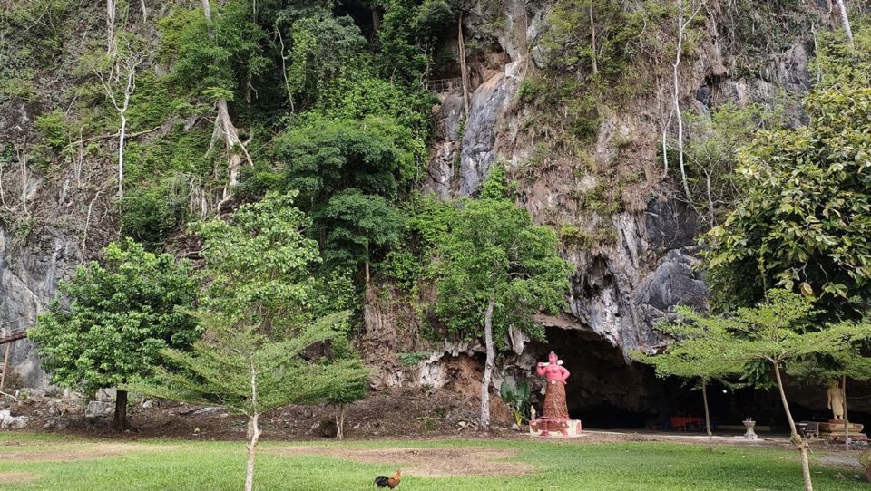 From Phuket: Full-Day Private Tour to Khao Sok Highlights - Rafting or canoeing on the Khao Sok River: fun, but keep expectations realistic