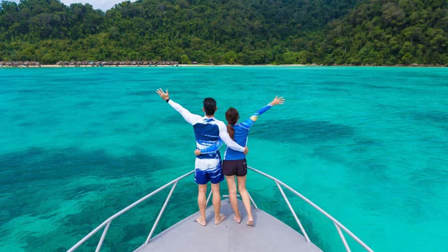 From Phuket or Khaolak: Surin Islands Day Trip - Twin Beach, then the Moken stop: why the village visit adds meaning