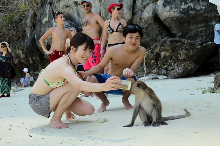 From Phuket: Phi Phi and Maya Bay Snorkeling by Speedboat - The Boat, the Guide, and the Little Extras That Matter