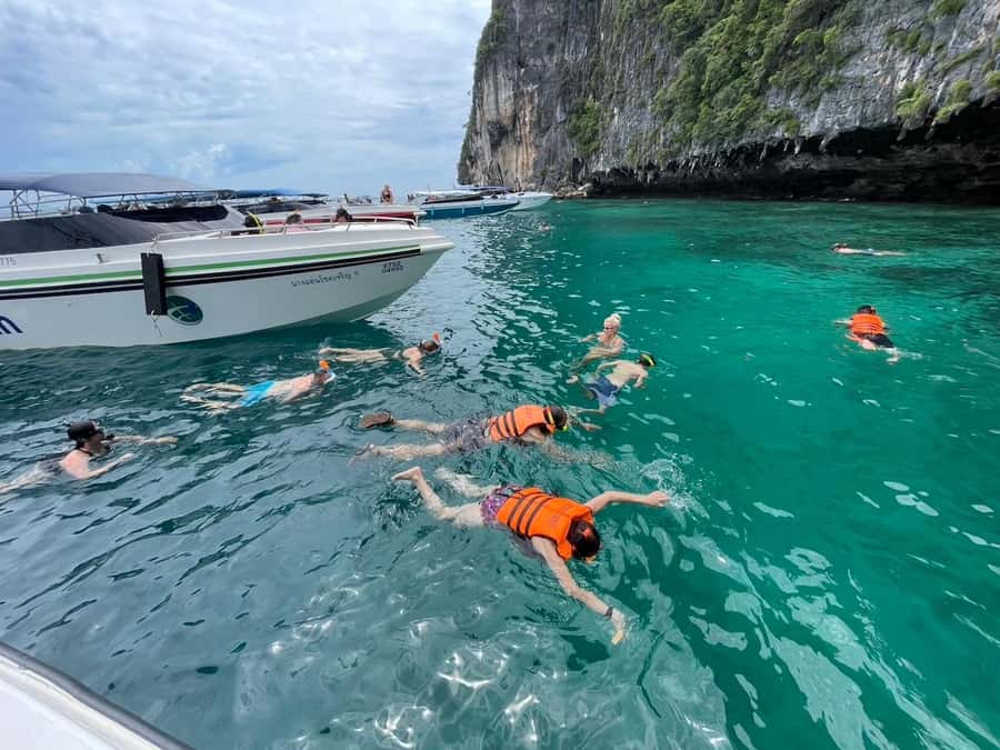 From Phuket: Phi Phi Island Dawn Tour with Lunch - Pileh Lagoon: the limestone-cliff swim moment you’ll remember