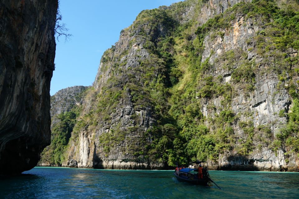 From Phuket: Phi Phi Islands Speedboat Trip & Lunch - Bamboo Island: the easiest beach day of your life (almost)