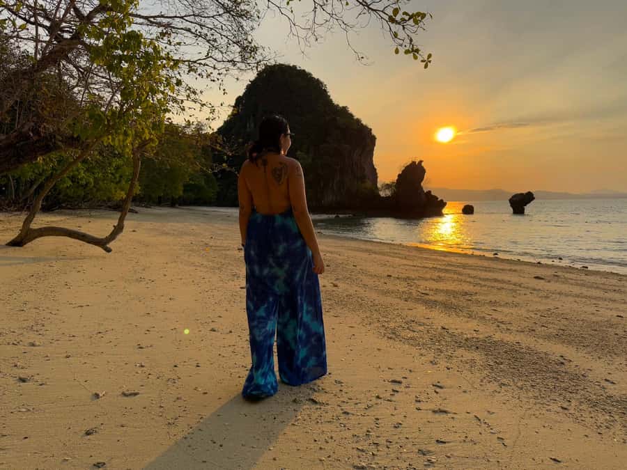 From Railay: Island Hopping Tour by Private Longtail Boat - Chicken Island snorkeling and Ko Tup: finishing strong with water time