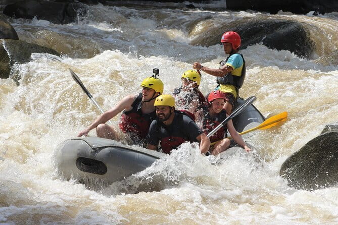 Full Day (10km) Whitewater Rafting Adventure (Jun-Feb) - Key things that make this Mae Taeng rafting day worth it
