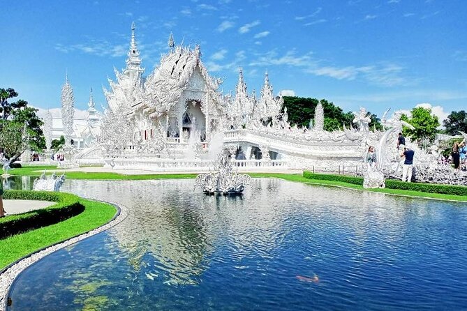 Full Day Chiang Rai 3 Temples White, Blue,Big Bhudha Temples - Mae Khachan Hot Spring: A Short Reset Before Temples