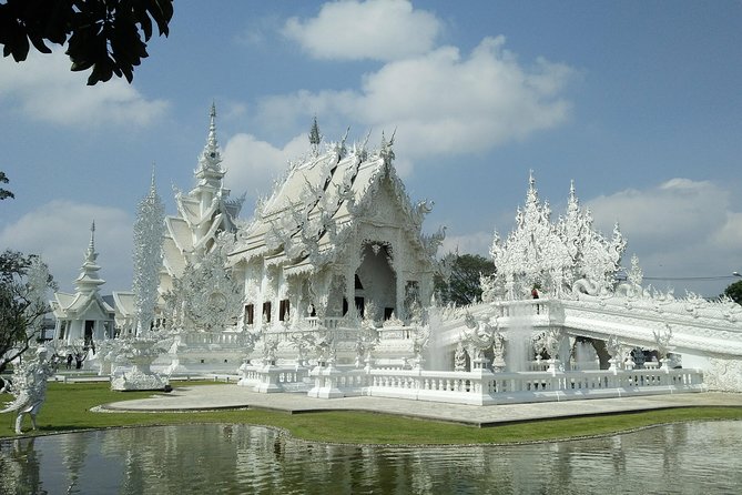 Full Day Cycling Amazing Chiangrai countryside and the White temple - Why this cycling day hits the right notes for most people