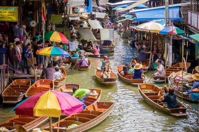Full-Day Floating Market and Maeklong Railway Market Private Tour from Bangkok - Wat Phet Samuth Woravihan: a quieter riverside pause