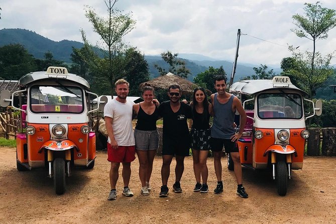 Full-Day Guided Tuk Tuk Chiang Mai Adventure and Rafting - The included Thai lunch and small-group rhythm